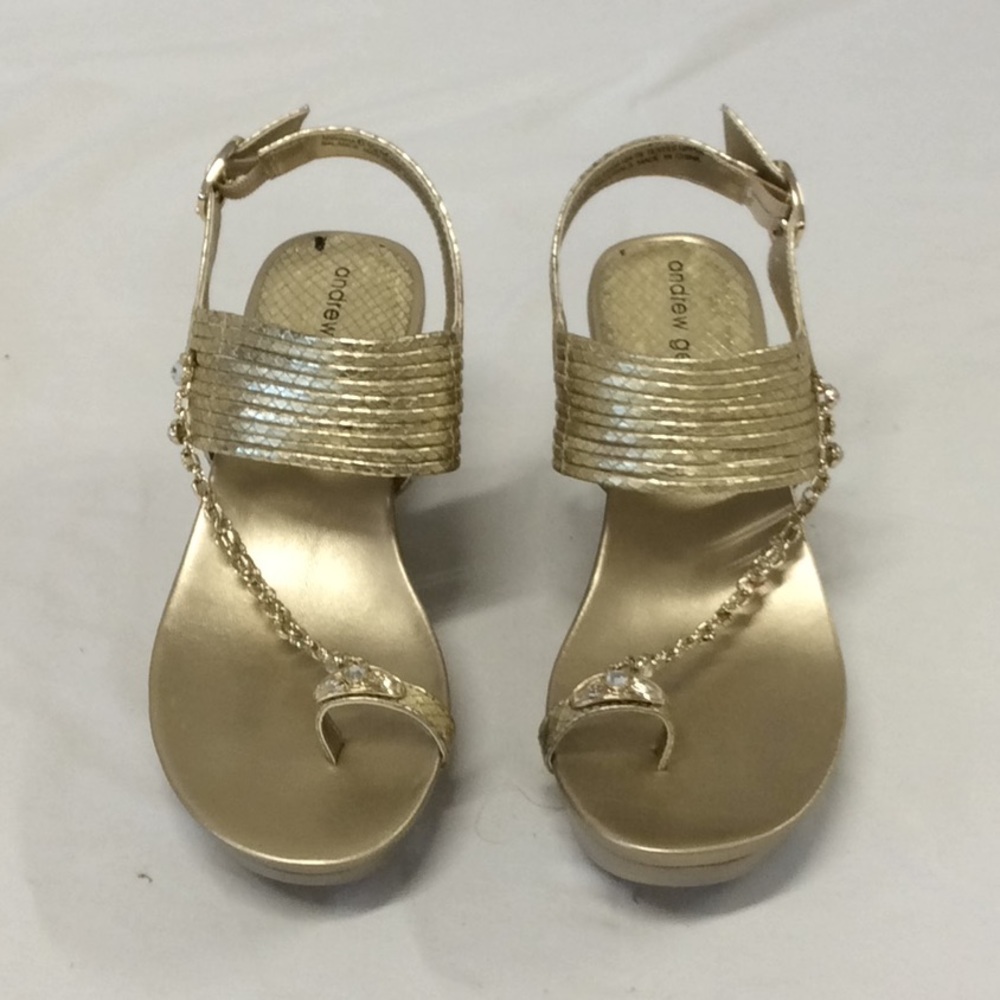 NEW Andrew Geller 3.5” heel sandals.